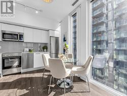 2504 - 28 WELLESLEY STREET Toronto, ON M4Y 0C4