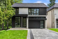 1209 CANTERBURY ROAD  Mississauga, ON L5G 4A4