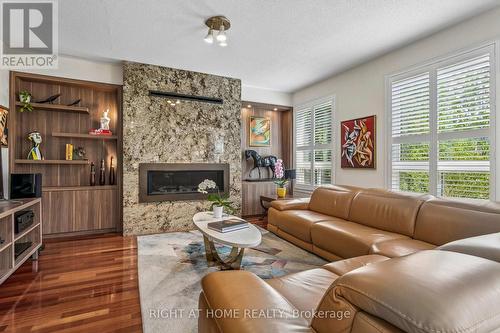 4263 Couples Crescent, Burlington, ON 