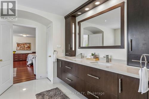 4263 Couples Crescent, Burlington, ON 