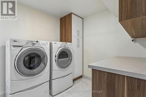 4263 Couples Crescent, Burlington, ON 