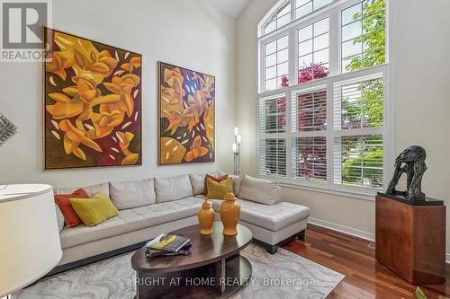 4263 Couples Crescent, Burlington, ON 
