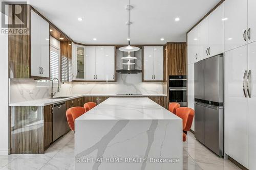 4263 Couples Crescent, Burlington, ON 