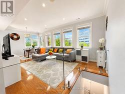 221 - 760 LAWRENCE AVENUE W Toronto, ON M6A 3E7
