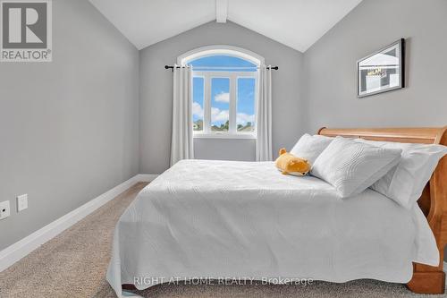 135 Stephenson Way, Minto, ON - Indoor Photo Showing Bedroom