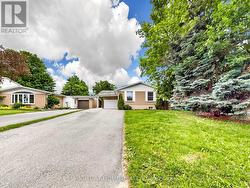 8 CALEDONIA ROAD Orangeville, ON L9W 2V3