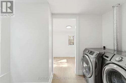 522 Cannon Street E, Hamilton, ON - Indoor Photo Showing Laundry Room