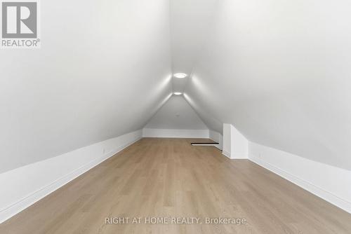 522 Cannon Street E, Hamilton, ON - Indoor Photo Showing Other Room