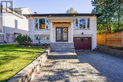 220 OVERTON PLACE  Oakville, ON L6H 1E9