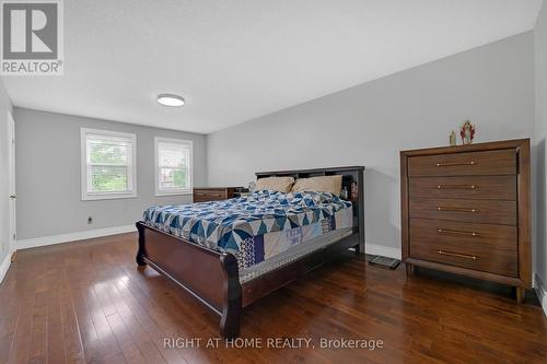 2573 Oshkin Court, Mississauga, ON - Indoor Photo Showing Bedroom