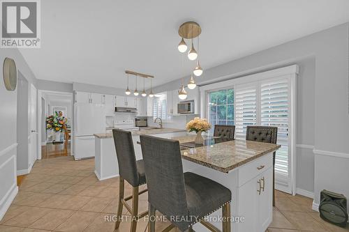 2573 Oshkin Court, Mississauga, ON - Indoor Photo Showing Dining Room