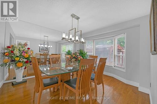 2573 Oshkin Court, Mississauga, ON - Indoor Photo Showing Dining Room