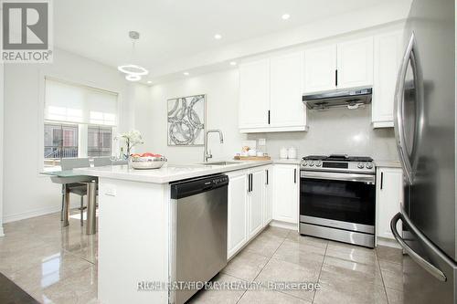 25 Sibella Way, Vaughan, ON - Indoor Photo Showing Kitchen With Upgraded Kitchen