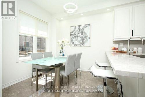 25 Sibella Way, Vaughan, ON - Indoor Photo Showing Dining Room