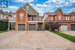 1133 HICKORY HOLLOW GLEN  Mississauga, ON L5W 1J4