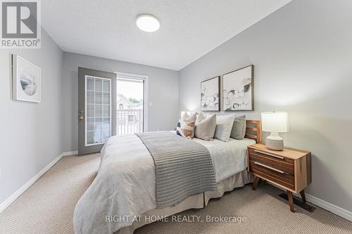 1133 Hickory Hollow Glen, Mississauga, ON - Indoor Photo Showing Bedroom