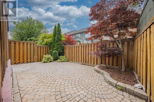 1133 Hickory Hollow Glen, Mississauga, ON - Outdoor