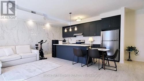 12 - 142 Foamflower Place, Waterloo, ON - Indoor Photo Showing Kitchen
