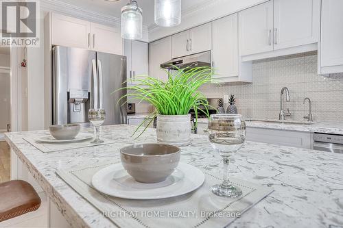 75 Carpendale Crescent, Ajax, ON - Indoor Photo Showing Kitchen With Upgraded Kitchen