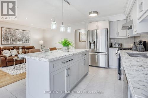 75 Carpendale Crescent, Ajax, ON - Indoor Photo Showing Kitchen With Upgraded Kitchen