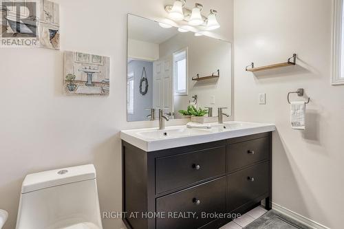 75 Carpendale Crescent, Ajax, ON - Indoor Photo Showing Bathroom