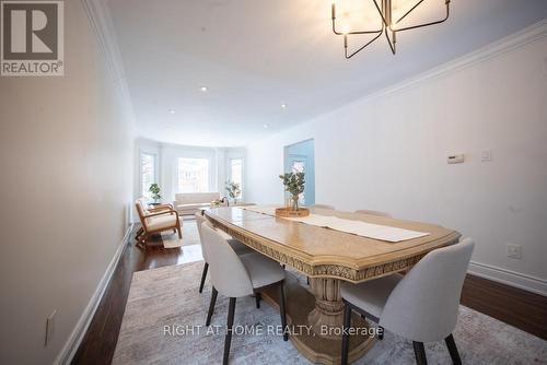 2088 Perran Drive, Mississauga, ON - Indoor Photo Showing Dining Room
