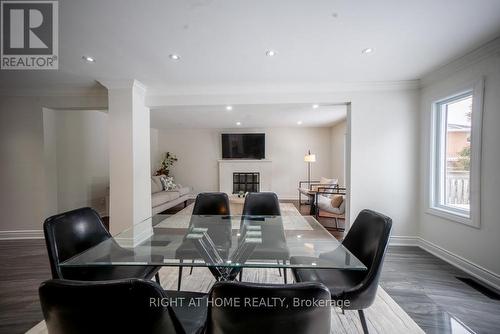2088 Perran Drive, Mississauga, ON - Indoor Photo Showing Dining Room
