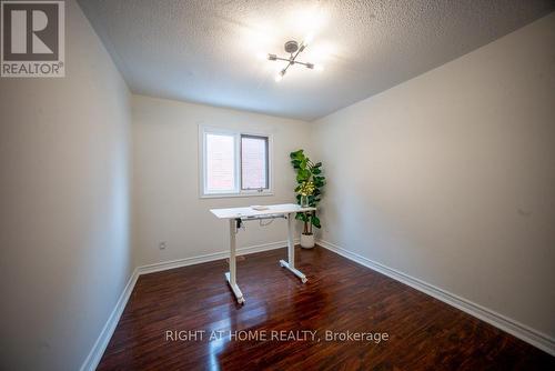 2088 Perran Drive, Mississauga, ON - Indoor Photo Showing Other Room