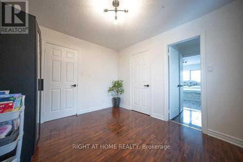 2088 Perran Drive, Mississauga, ON - Indoor Photo Showing Other Room