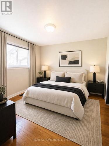 7 - 925 BAYLY STREET  Pickering, ON L1W 1L4