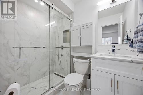 1064 Pepperidge Cross, Mississauga, ON - Indoor Photo Showing Bathroom