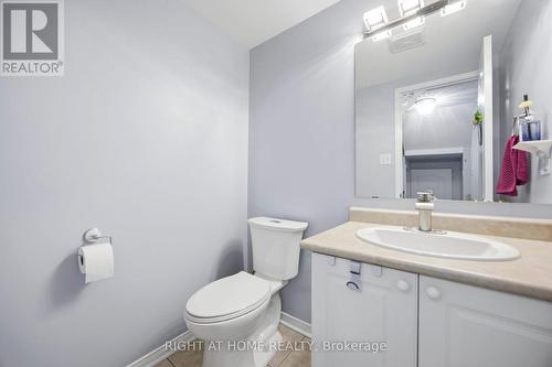 1064 Pepperidge Cross, Mississauga, ON - Indoor Photo Showing Bathroom