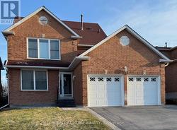 531 STEEPLE HILL Pickering, ON L1V 5Z6