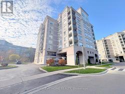202 - 2000 CREEKSIDE DRIVE  Hamilton, ON L9H 7S7
