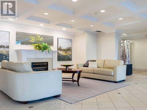 202 - 2000 Creekside Drive, Hamilton, ON - Indoor