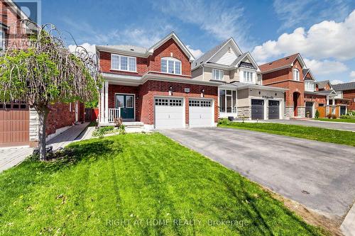 648 BLACKWOOD BOULEVARD  Oshawa, ON L1K 0G7