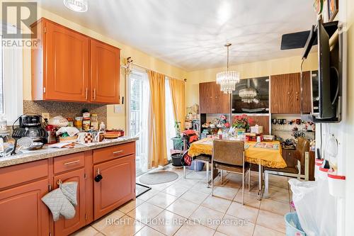4278 Sawmill Valley Drive, Mississauga, ON - Indoor