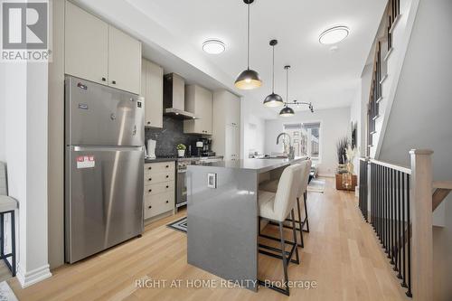 6 - 348 Wheat Boom Drive, Oakville, ON - Indoor Photo Showing Kitchen With Stainless Steel Kitchen With Upgraded Kitchen