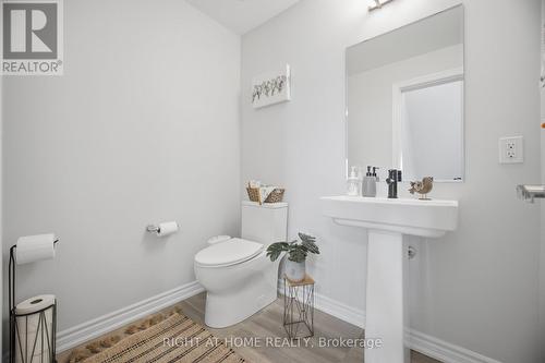 6 - 348 Wheat Boom Drive, Oakville, ON - Indoor Photo Showing Bathroom