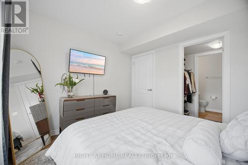 6 - 348 Wheat Boom Drive, Oakville, ON - Indoor Photo Showing Bedroom