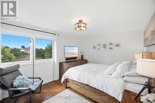 7013 Hickling Crescent, Mississauga, ON - Indoor Photo Showing Bedroom