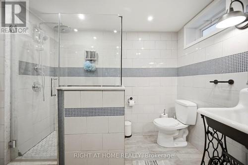 7013 Hickling Crescent, Mississauga, ON - Indoor Photo Showing Bathroom