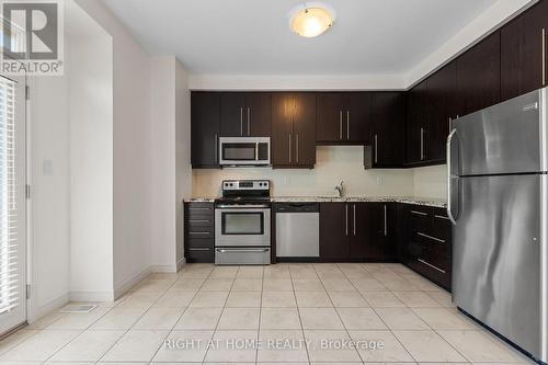 5 Andruss Lane, Hamilton, ON - Indoor Photo Showing Kitchen With Stainless Steel Kitchen