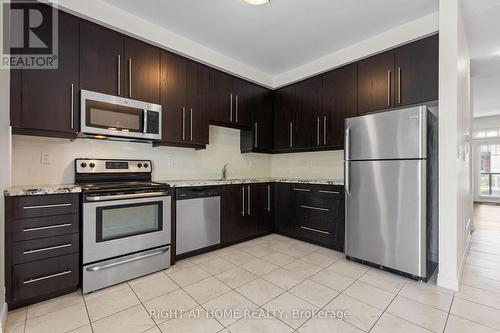 5 Andruss Lane, Hamilton, ON - Indoor Photo Showing Kitchen With Stainless Steel Kitchen