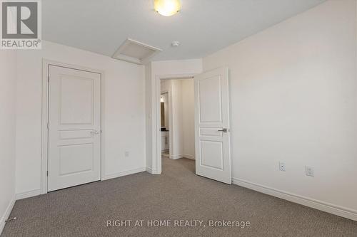 5 Andruss Lane, Hamilton, ON - Indoor Photo Showing Other Room