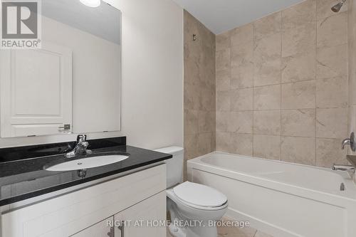 5 Andruss Lane, Hamilton, ON - Indoor Photo Showing Bathroom