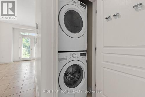 5 Andruss Lane, Hamilton, ON - Indoor Photo Showing Laundry Room