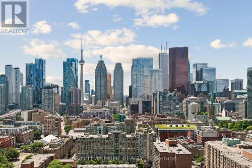 2328 - 135 LOWER SHERBOURNE STREET  Toronto, ON M5A 1Y4