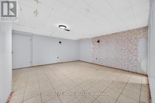 662 Montego Crescent, Burlington, ON - Indoor Photo Showing Other Room