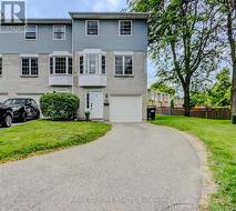 32 HARMONY CIRCLE Bradford West Gwillimbury, ON L3Z 2T9